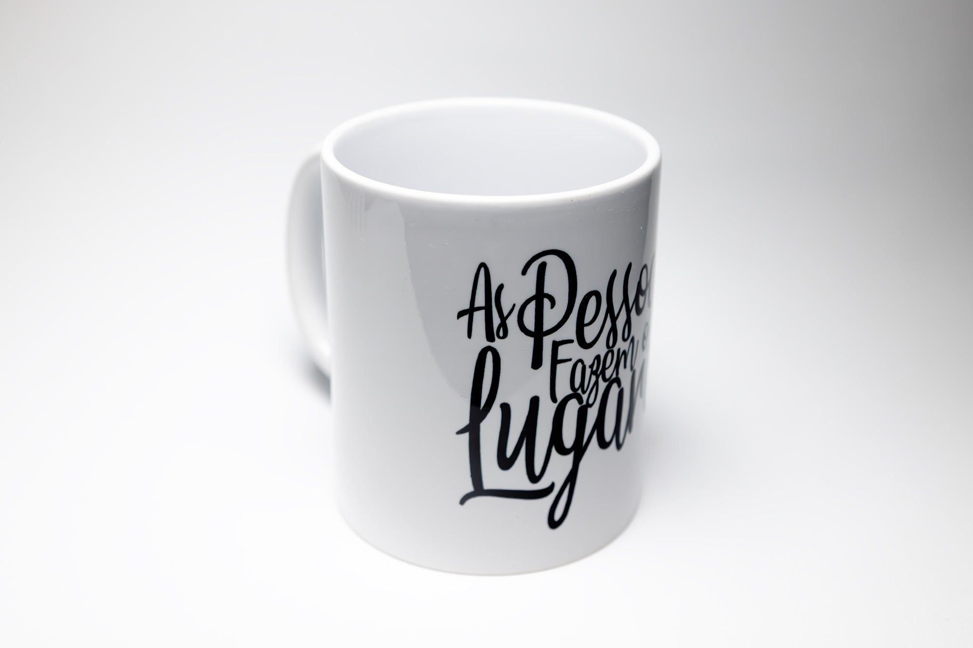 Caneca "As Pessoas Fazem Os Lugares"